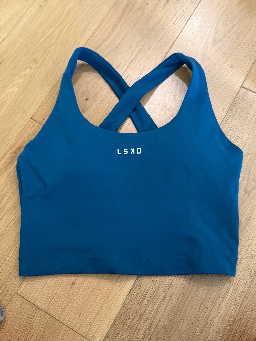 LSKD Cross-Back Sports Bra Top